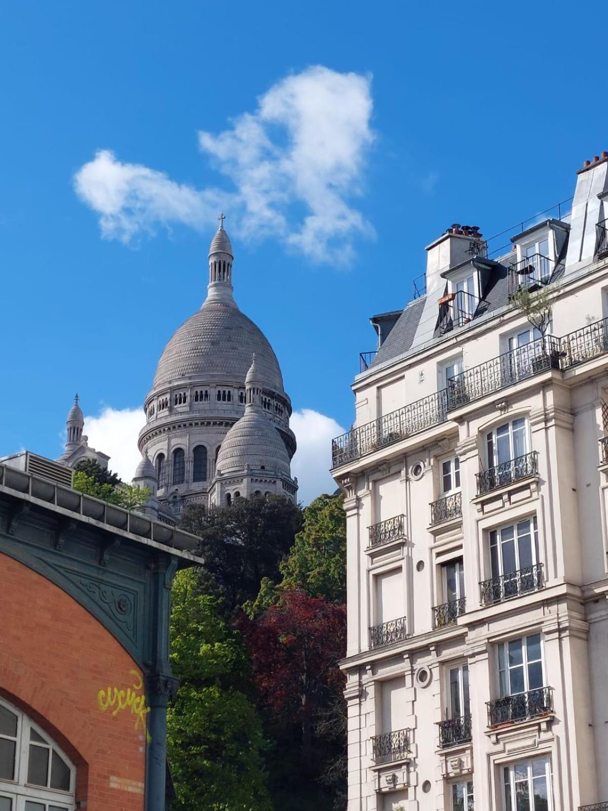 Perfect Down The Sacre Coeur * Parigi